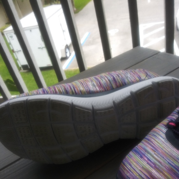 Skechers - Picture 5 of 5